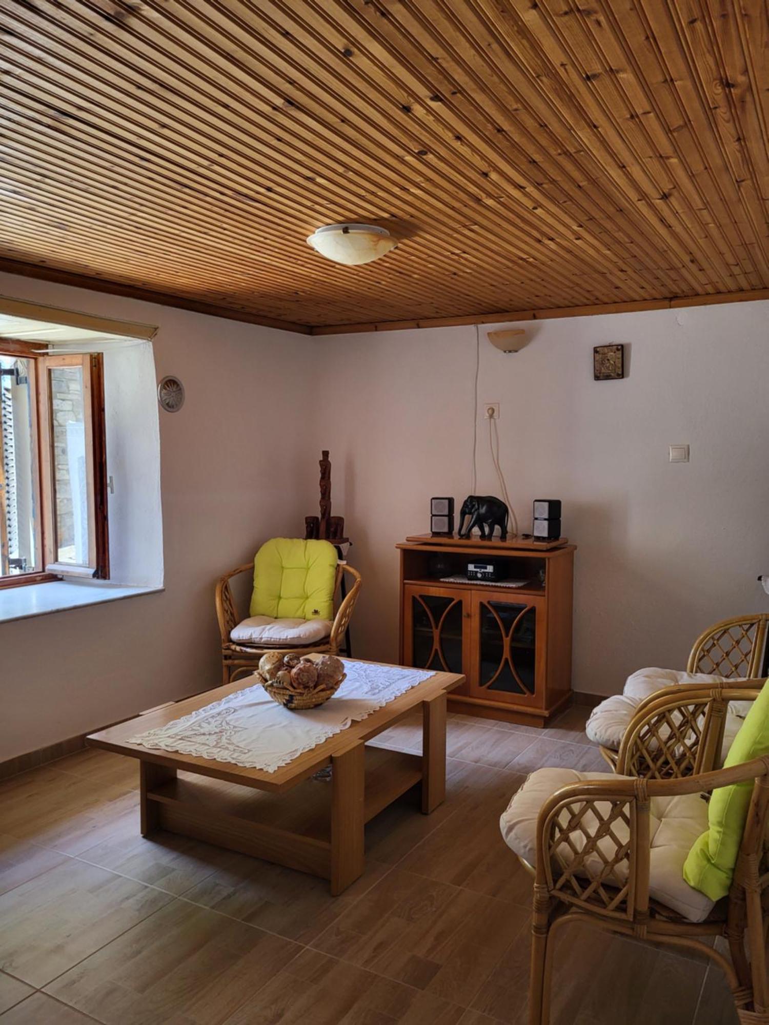 Παραδοσιακό Σπίτι Με Θέα Villa Tríkeri Екстериор снимка